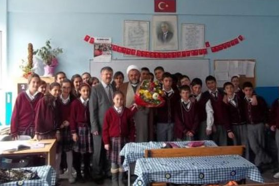 Caferi imam okulda ders verdi - Resim: 1