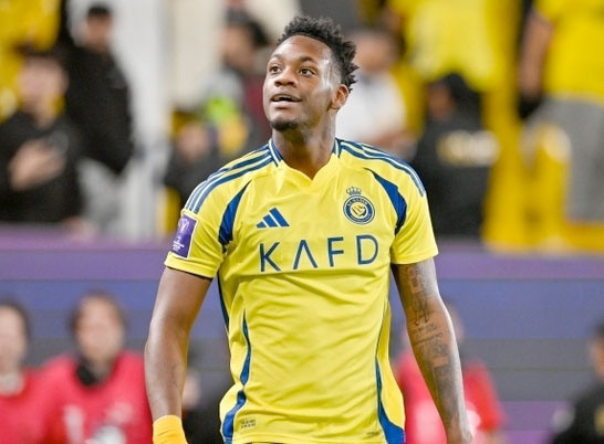 Fenerbahçe yönetimi taraftarı coşturacak 2 ismi listeye aldı hızı ve fizik kalitesiyle öne çıkıyor - Resim: 0