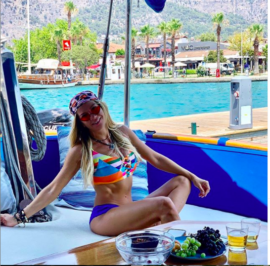 İvana Sert teknede aşka geldi sevgilisiyle mahrem görüntüleri çıktı - Resim: 2