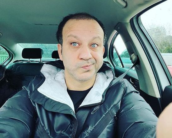 Rıza Kocaoğlu Cihangir'de bir güzelle kameralara hazırlıksız yakalandı! Ne diyeceğini bilemedi! - Resim: 3