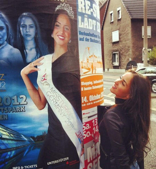 Berna Keklikler gerçeği tokatlayıp terkettiği sevgilisi kimdir?  - Resim: 2