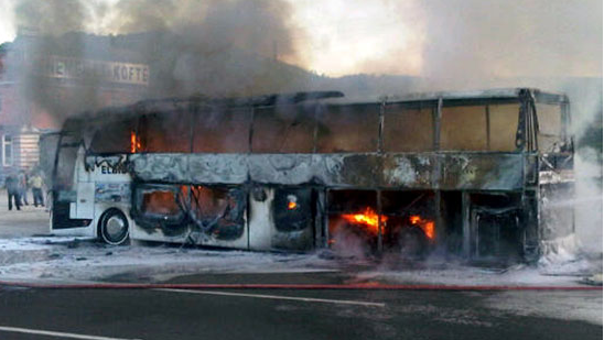Seyir halindeyken alev alev yandı - Resim: 2