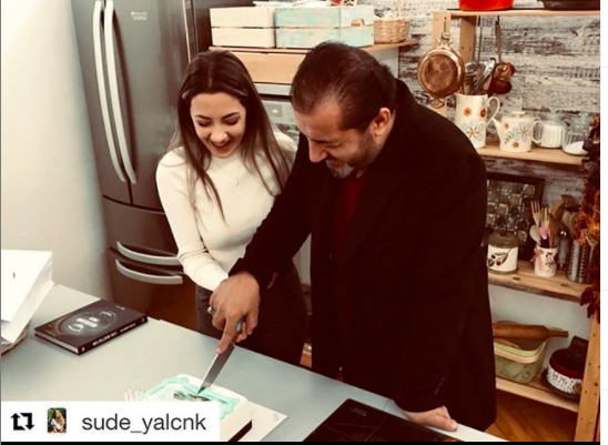 Masterchef Mehmet Yalçınkaya evli mi eşi ve çocukları kimdir? - Resim: 2