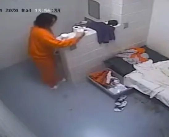 Epstein'in cinsel sapıklığını yöneten zengin kadının eski halinden eser yok çökmüş ve... - Resim: 2