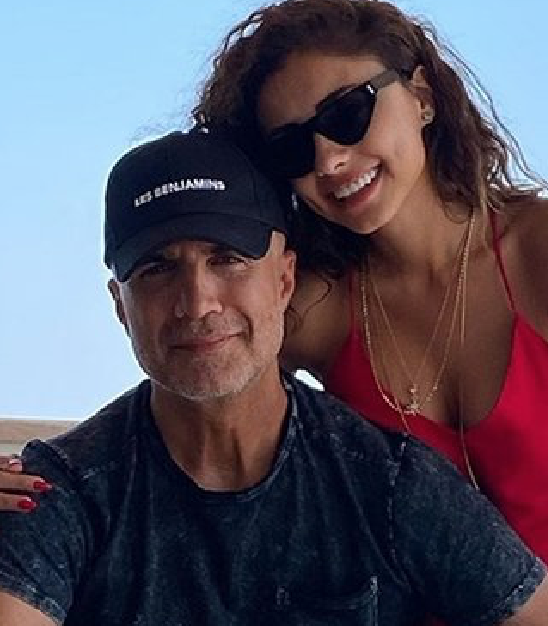 Özcan Deniz ailesine site aldı! Fiyatı dudak uçuklatan cinsten - Resim: 2