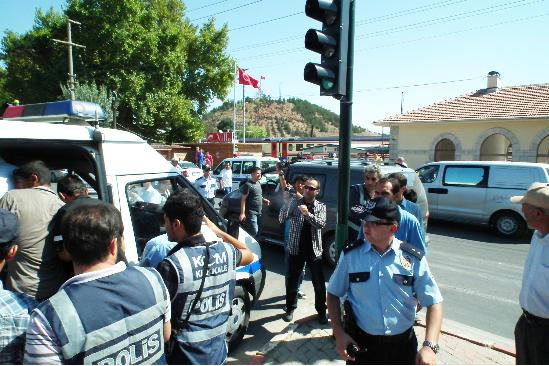 Terör kurbanı 4 kadın son yolcuğa uğurlandı - Resim: 1