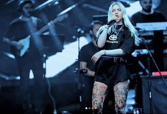 Aleyna Tilki kilo eleştirilerine inat bikinili pozlarıyla sosyal medyayı sallıyor - Resim: 2