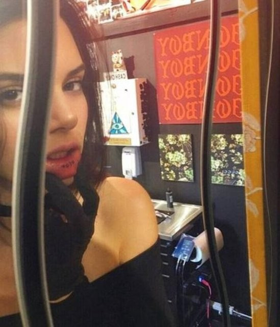 Kendall Jenner'dan yeni dövme! Hem de öyle bir yerine ki...  - Resim: 3