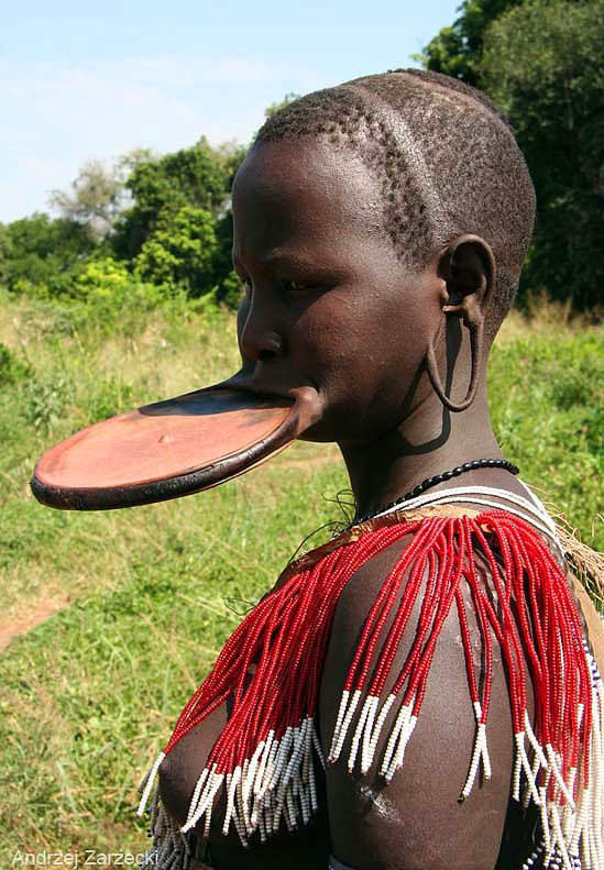 Ölen eşinin cinsel organıyla... Yok artık dedirten gelenek - Resim: 3