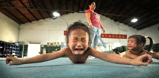 Çinli çocuklara işkence gibi eğitim - Resim: 1