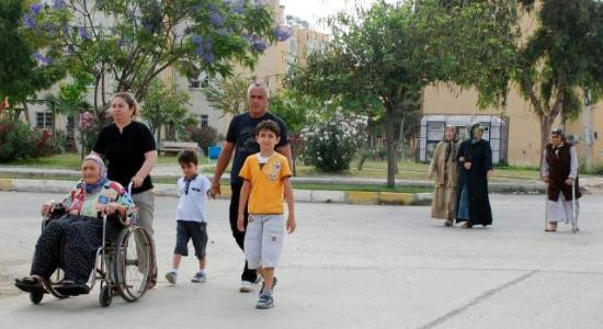 Engelli vatandaşlara oy işkencesi - Resim: 1