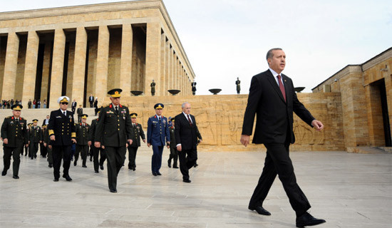 Erdoğan ve generaller Anıtkabir'de - Resim: 4