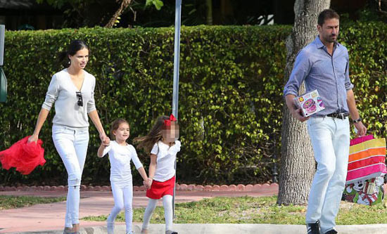 Adriana'yı bakın kiminle aldatmış! - Resim: 3