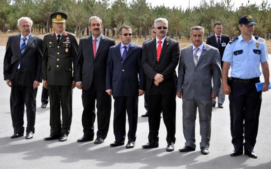 Şehit cenazesi Sivas'ta - Resim: 2