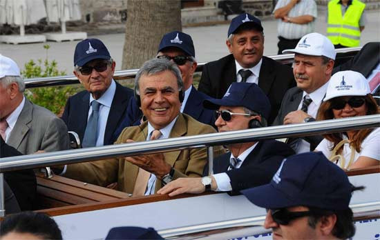 İzmir'in 'havalı' otobüsleri - Resim: 4