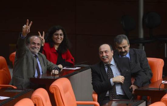 Mecliste bir garip açlık grevi - Resim: 2