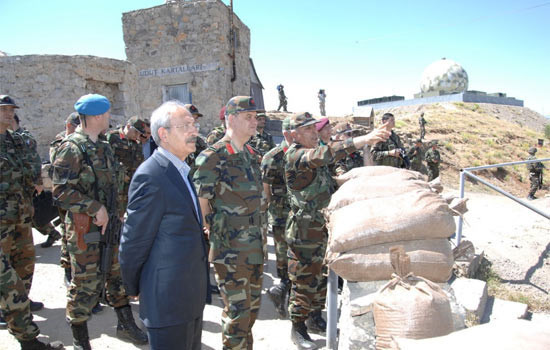 Kılıçdaroğlu siperde - Resim: 1