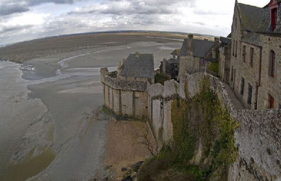 Denizin ortasındaki şehir - Resim: 4