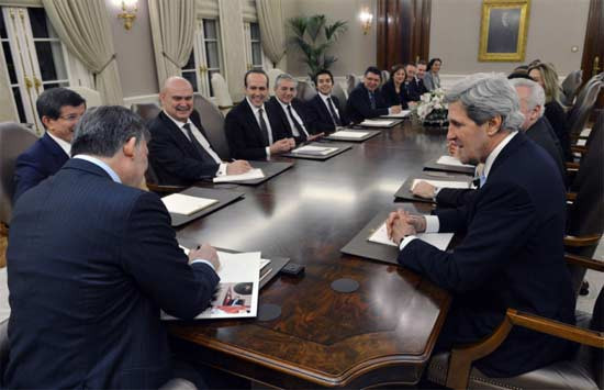 Gül'ün hediyesi Kerry'i duygulandırdı - Resim: 1