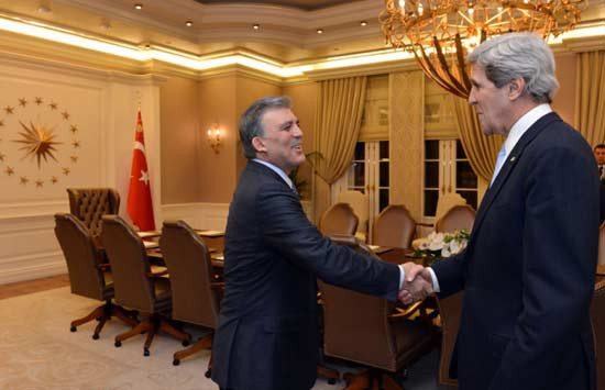 Gül'ün hediyesi Kerry'i duygulandırdı - Resim: 2
