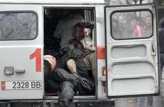 Kırgızistan'da hükümet devrildi - Resim: 2