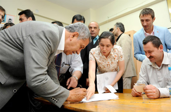 Bakın kimler sandık başına gitti - Resim: 2