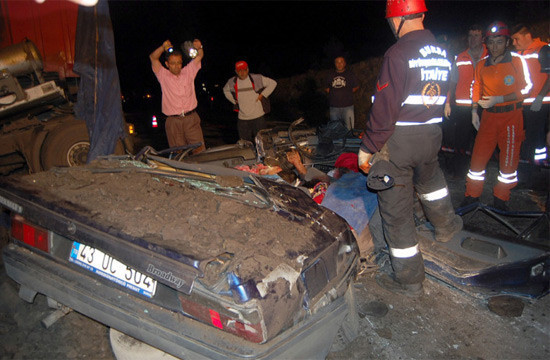 Bursa'da feci kaza - Resim: 3