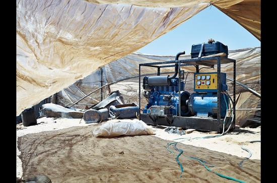 Gazze bu tünellerle ayakta kalıyor - Resim: 1