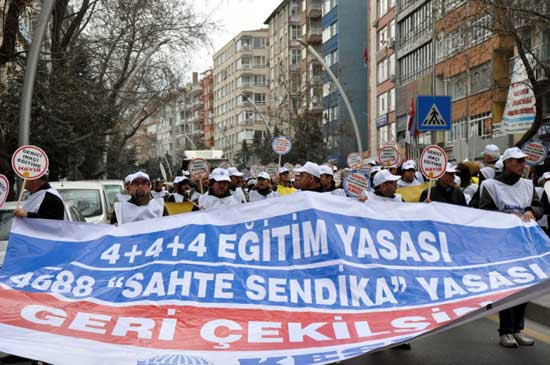 KESK'e polis müdahalesi! - Resim: 1