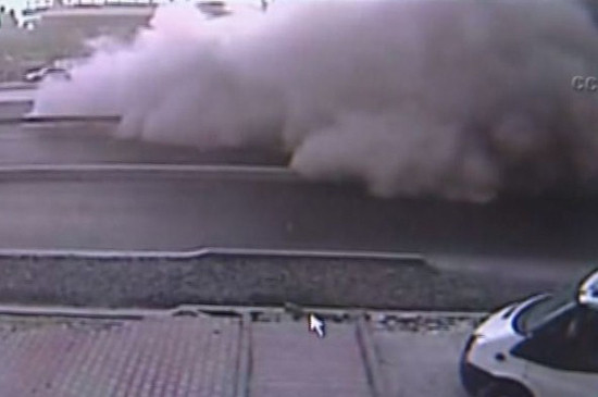 Metrobüs yolu çöktü! - Resim: 4