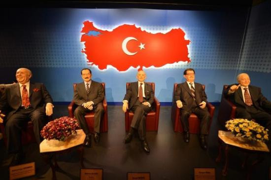 Bütün ünlüler burada birlikte - Resim: 2