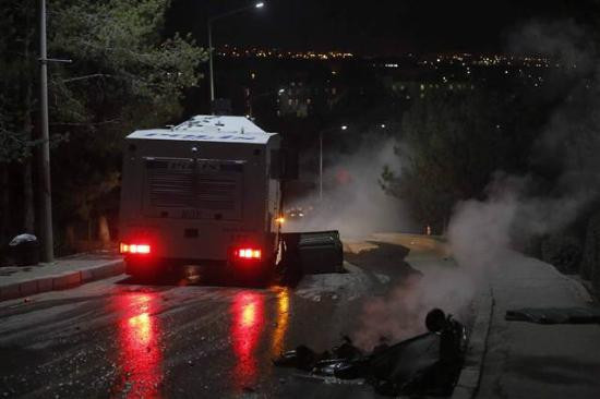  ODTÜ'de polis müdahalesi - Resim: 2