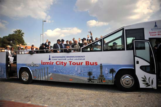 İzmir'in 'havalı' otobüsleri - Resim: 3