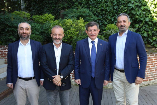 Ahmet Davutoğlu yüzünden kovuldular! Akif Beki, Yavuz Oğhan ve İsmail Saymaz şokta - Resim: 0