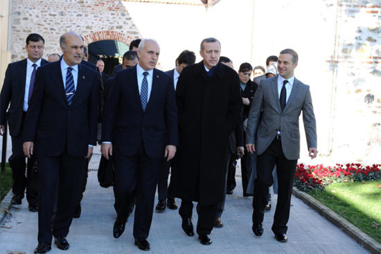 Erdoğan ilk kez dışarı çıktı - Resim: 1