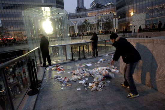 Çinliler olay çıkardı - Resim: 2