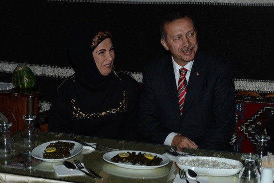 Başbakan Erdoğan'ın kavun keyfi - Resim: 3