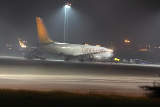 Sabiha Gökçen'de uçak kaçırma krizi - Resim: 4