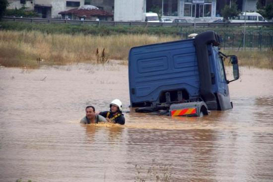 Türkiye sular altında - Resim: 2
