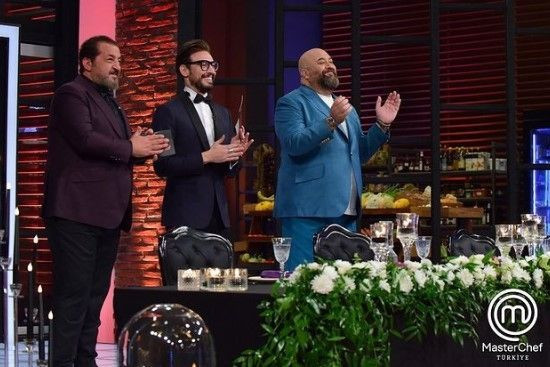 MasterChef'te bomba jüri değişimi iddiası kriz çıkardı! Acun Ilıcalı ters köşe yaptı! - Resim: 2