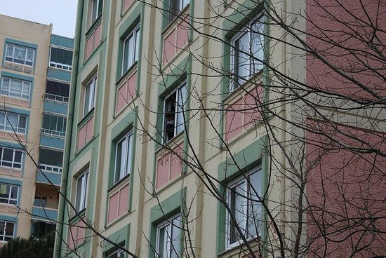 Tekirdağ'daki fuhuş baskınında şok anlar! Yabancı uyruklu kadın 3. kattan atladı - Resim: 0