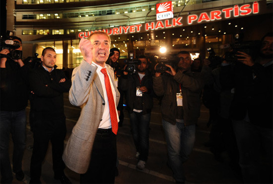 CHP'liler birbirine girdi - Resim: 1