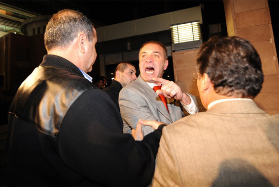 CHP'liler birbirine girdi - Resim: 3