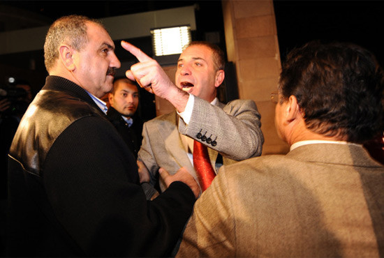 CHP'liler birbirine girdi - Resim: 4