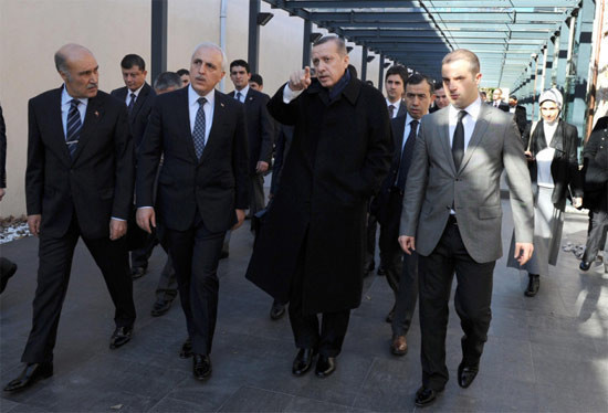 Erdoğan ilk kez dışarı çıktı - Resim: 3