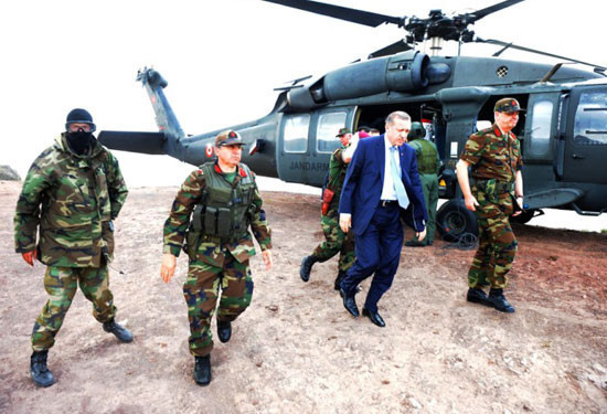 Erdoğan askerle sipere girdi - Resim: 4