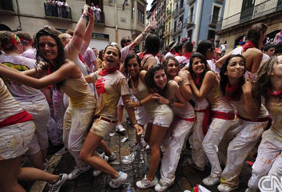 Dünyanın en çılgın festivali başladı  - Resim: 3