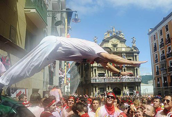 Dünyanın en çılgın festivali başladı  - Resim: 4