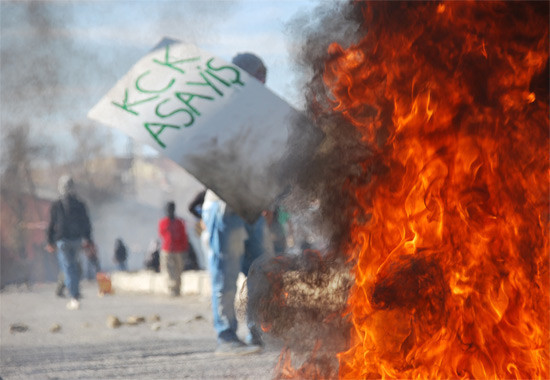 Yüksekova'da olaylar çıktı - Resim: 2