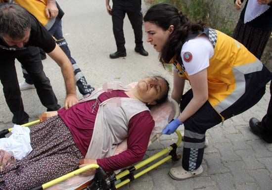 Babası annesini vurdu ambulansın peşinden ''anne'' diyerek koştu - Resim: 3